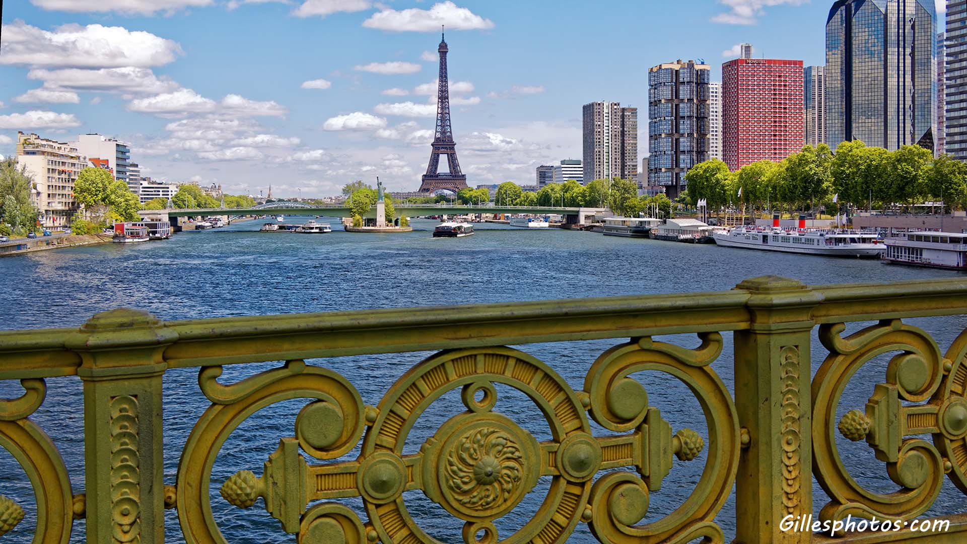 Photos La tour Eiffel vu depuis le pont Mirabeau